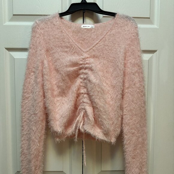 NWT Soft Fuzzy Ruched Front Sweater – Light Pink – Long Sleeve – Size 1X - Picture 1 of 3